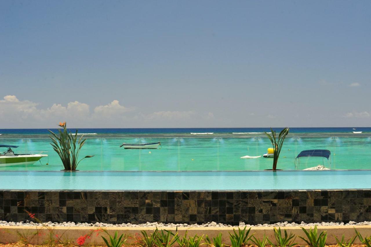 Obiches Luxury Beachfront Apartment Trou-Aux-Biches Экстерьер фото