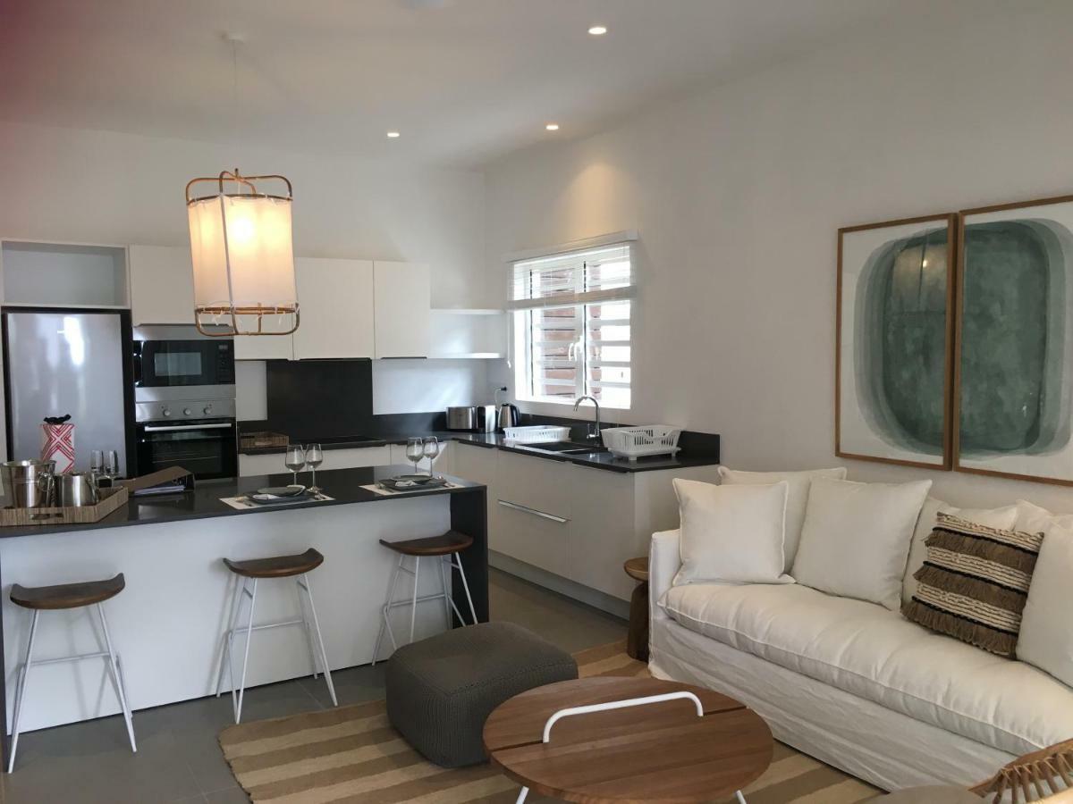 Obiches Luxury Beachfront Apartment Trou-Aux-Biches Экстерьер фото