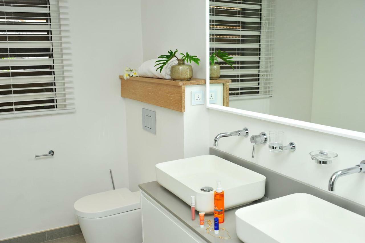 Obiches Luxury Beachfront Apartment Trou-Aux-Biches Экстерьер фото