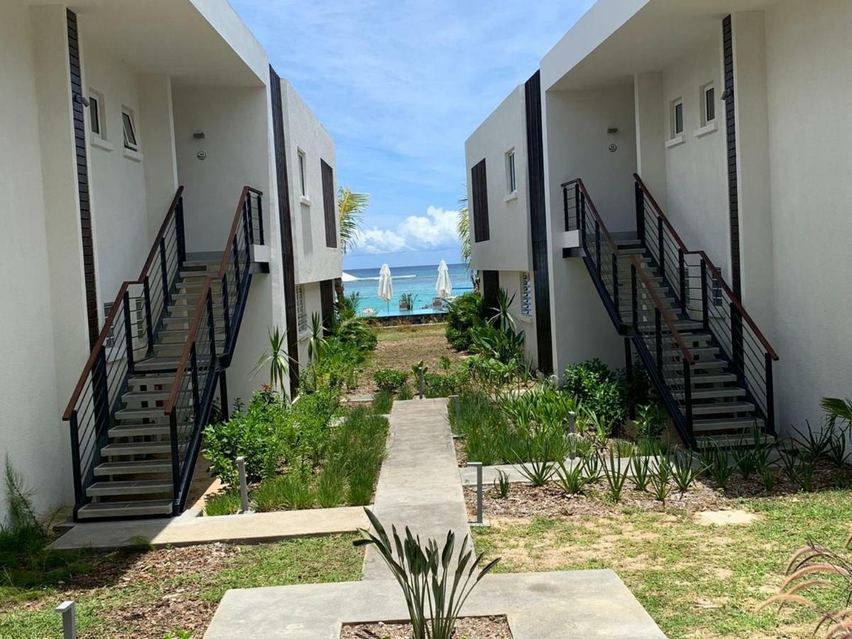 Obiches Luxury Beachfront Apartment Trou-Aux-Biches Экстерьер фото