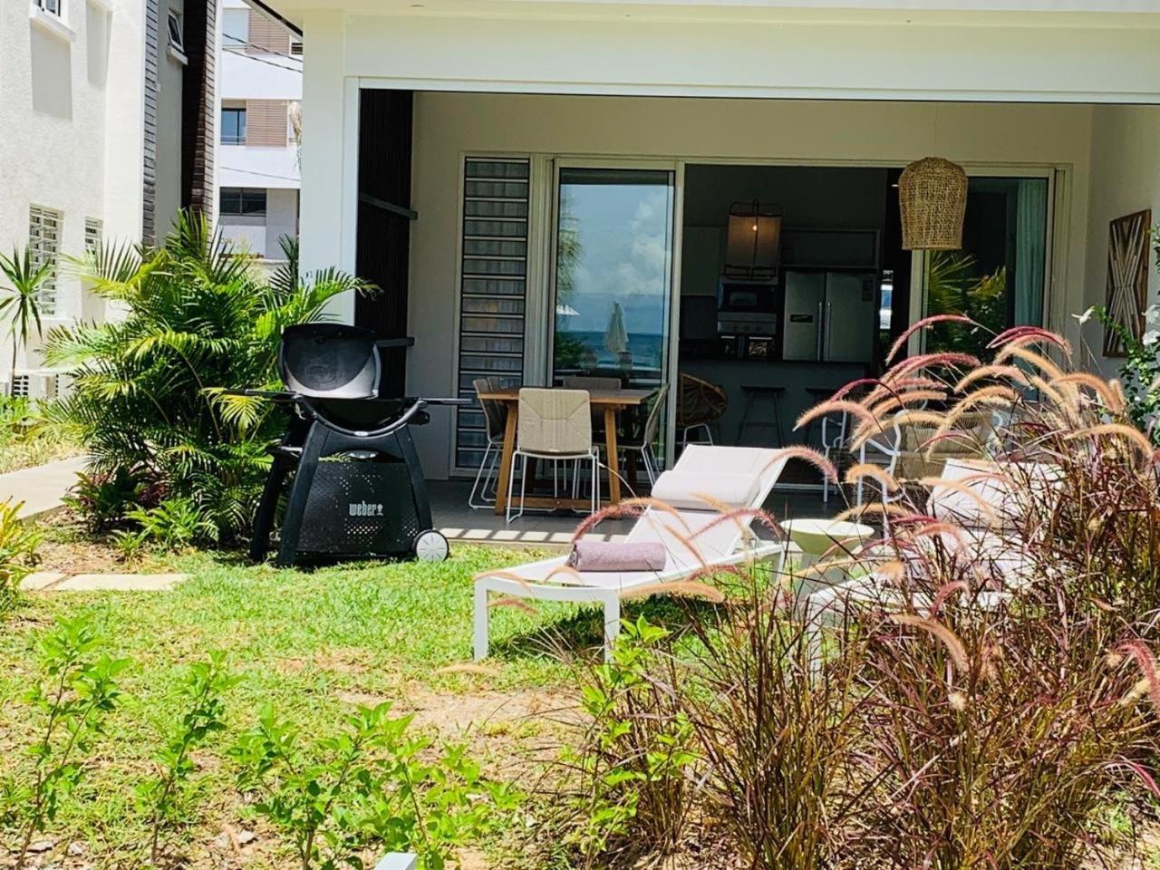 Obiches Luxury Beachfront Apartment Trou-Aux-Biches Экстерьер фото