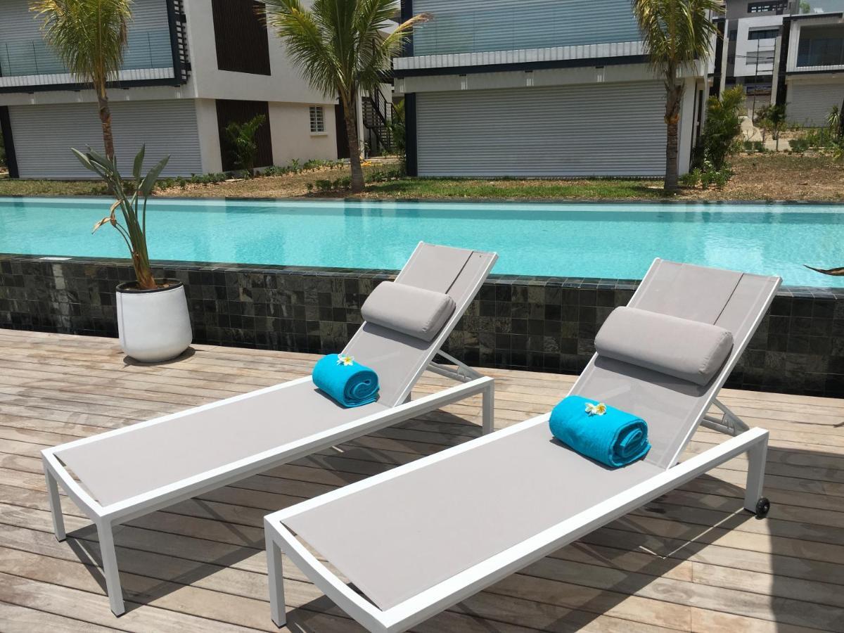 Obiches Luxury Beachfront Apartment Trou-Aux-Biches Экстерьер фото