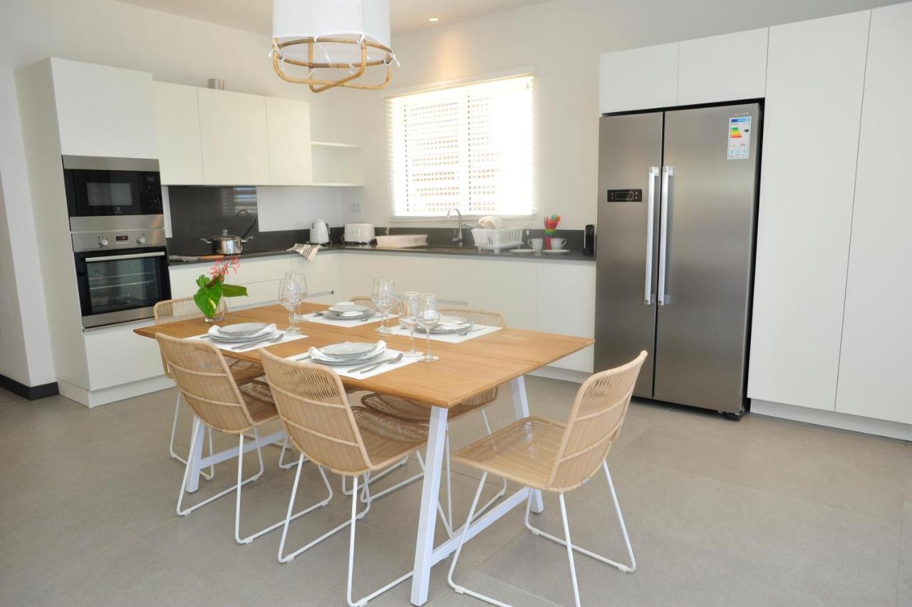 Obiches Luxury Beachfront Apartment Trou-Aux-Biches Экстерьер фото